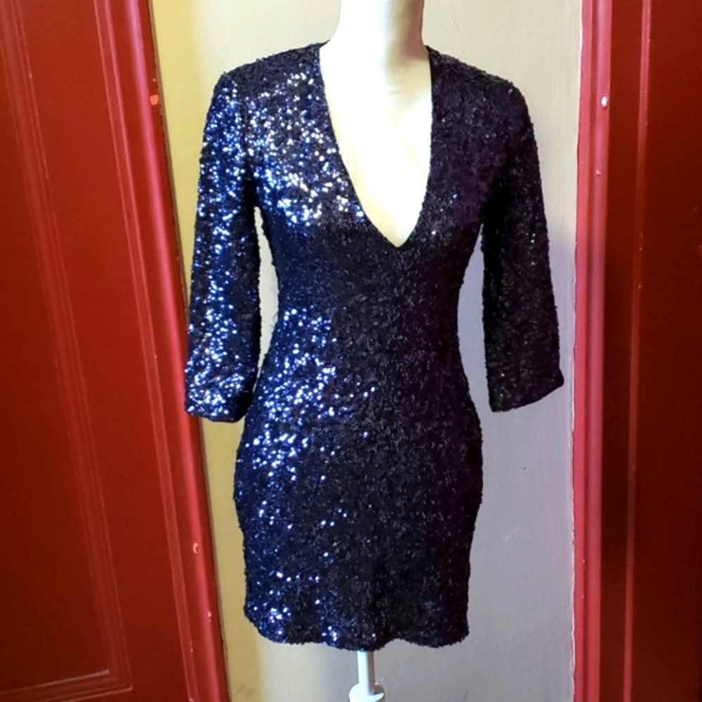 EZPRESS V-neck Sequin Dress Size 2 - Picture 1 of 12